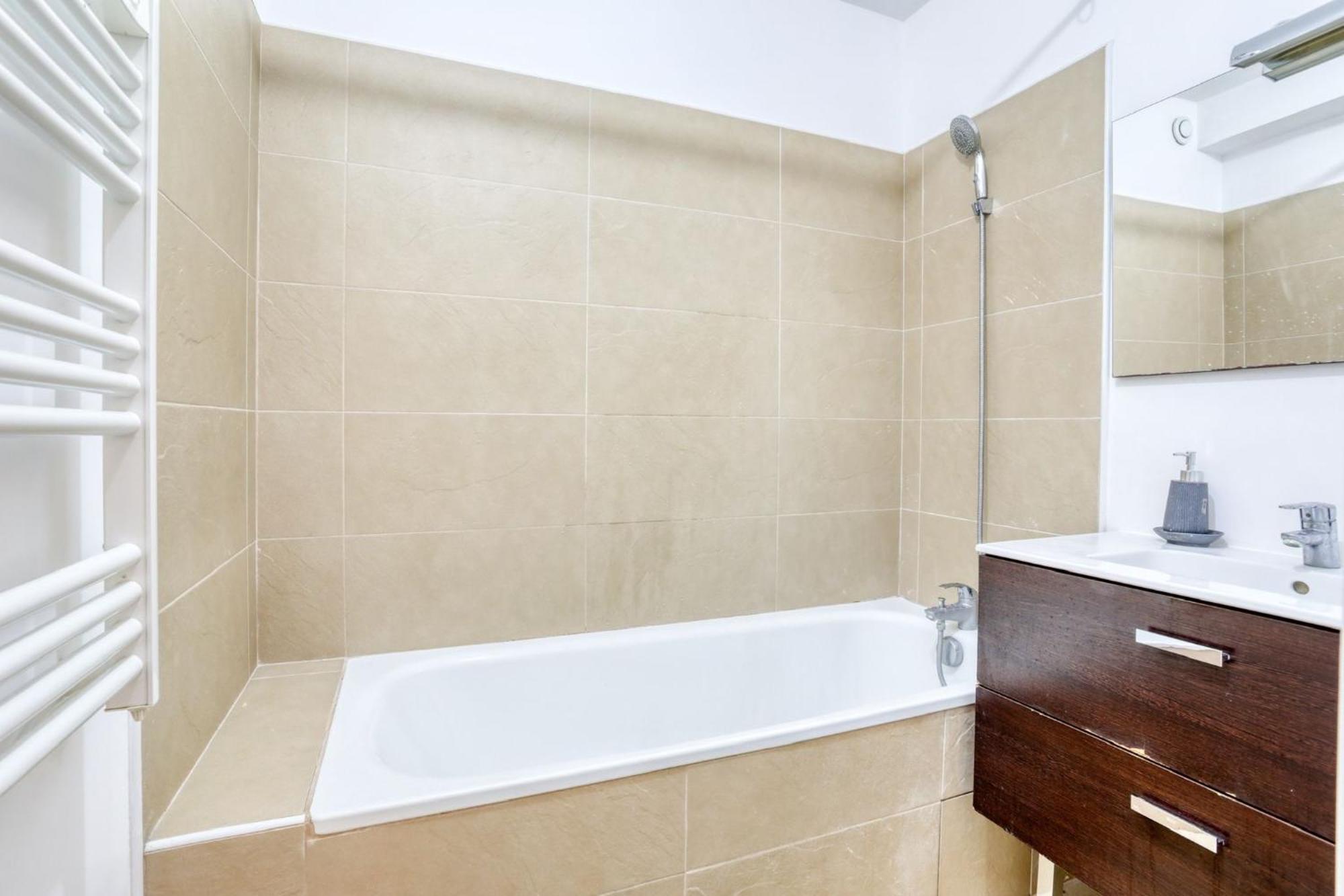 Comme Chez Vous Appartement 2 Chambres Nanterre Exterior foto